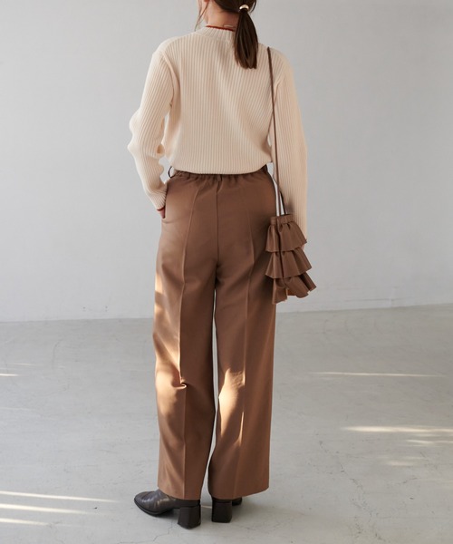 DISCOAT(ディスコート)の「モチモチリブ配色ハイネックプルオーバー(ニット/セーター・レディース・ブラック/グレー/グリーン/アイボリー/ホワイト系その他・MEDIUM/LARGE)」の10枚目の写真