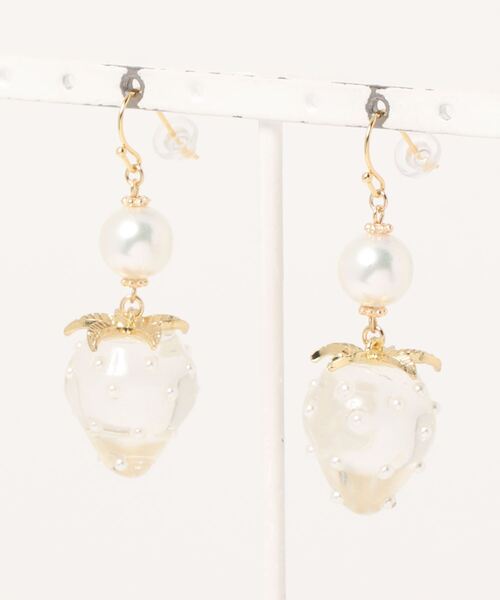 tone(トーン)の「【Arivenalice】パール&strawberry ピアス(MA)(ピアス(両耳用)・レディース・クリア・FREE)」の3枚目の写真