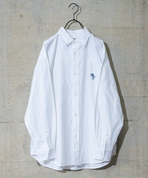Limited Line Naive Magic(リミテッドラインナイーブマジック)の「【a】〔PETTYWOLF〕ブロード ワンポイント刺繍 オーバーサイズシャツ 長袖(シャツ/ブラウス・メンズ・ホワイト/その他1/その他2/ブラック系その他/グリーン系その他/ブルー系その他/グリーン系その他2/ブルー系その他2/グリーン/ホワイト系その他/マルチ/ネイビー/オレンジ/サックスブルー/ブルー系その他3/ホワイト系その他2・MEDIUM/LARGE/X-LARGE)」の2枚目の写真