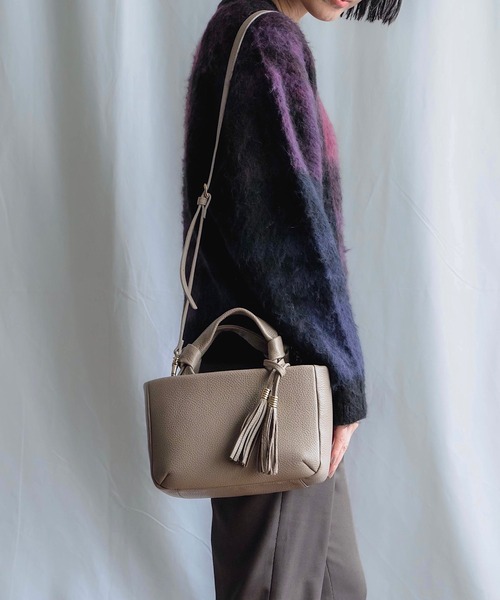 Atelier nuu（アトリエヌウ）の「Atelier nuu loopミニボストン（ショルダーバッグ・レディース・スカイブルー/アイボリー/ピンクベージュ/グレイッシュベージュ/ネイビー/ブラック・FREE）」の3枚目の写真