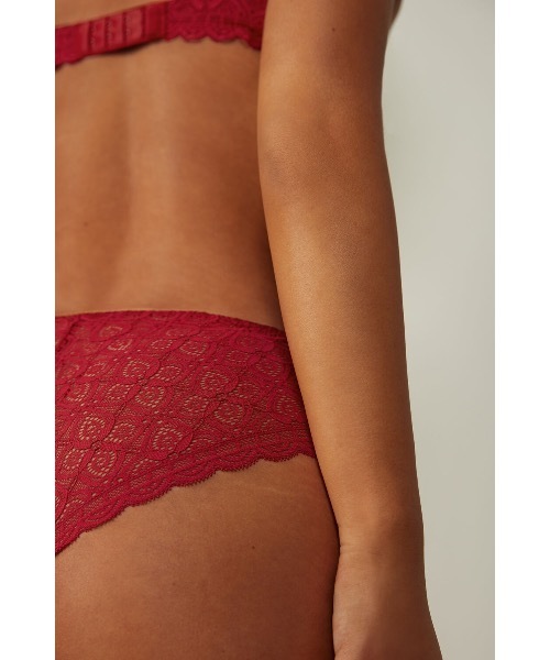 Intimissimi（インティミッシミ）の「ローライズ レース ショーツ 【ウェアに響きにくい・ソフトな肌ざわり・体にフィット】（ショーツ・レディース・ホワイト/ブラック/ベージュ/ブルー/キナリ/レッド/ダークグリーン/ワインレッド/プラム/パープル/カーキ/スモークピンク/インディゴブルー/グリーン・S/M/L/XS）」の17枚目の写真