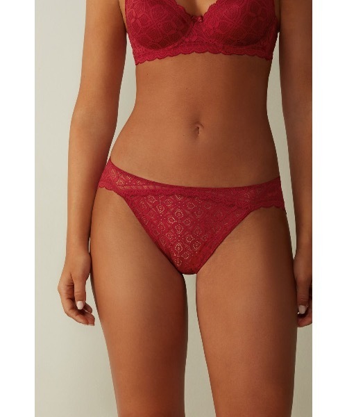 Intimissimi（インティミッシミ）の「ローライズ レース ショーツ 【ウェアに響きにくい・ソフトな肌ざわり・体にフィット】（ショーツ・レディース・ホワイト/ブラック/ベージュ/ブルー/キナリ/レッド/ダークグリーン/ワインレッド/プラム/パープル/カーキ/スモークピンク/インディゴブルー/グリーン・S/M/L/XS）」の15枚目の写真