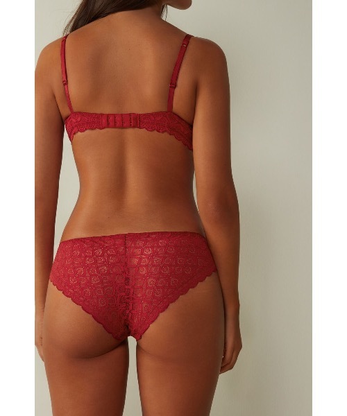 Intimissimi（インティミッシミ）の「ローライズ レース ショーツ 【ウェアに響きにくい・ソフトな肌ざわり・体にフィット】（ショーツ・レディース・ホワイト/ブラック/ベージュ/ブルー/キナリ/レッド/ダークグリーン/ワインレッド/プラム/パープル/カーキ/スモークピンク/インディゴブルー/グリーン・S/M/L/XS）」の16枚目の写真