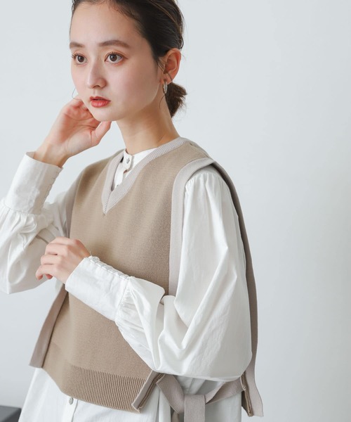 SENSE OF PLACE by URBAN RESEARCH（センスオブプレイスバイアーバンリサーチ）の「バイカラーニットベスト（ベスト・レディース・ブラック/ベージュ/ライトベージュ・ONE）」の4枚目の写真