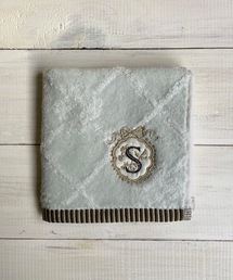 nicott（ニコット）の「NC:フラワーイニシャルタオルハンカチ（ハンカチ/ハンドタオル）」