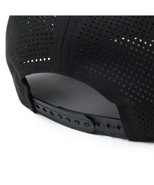 F.C.Real Bristol（エフシーレアルブリストル）の「NEW ERA : EMBLEM MESH CAP（キャップ・メンズ・ブラック/ネイビー/ホワイト・FREE）」の13枚目の写真