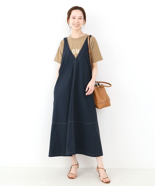 IENA(イエナ)の「タスランVネックデザインワンピース(ジャンパースカート・レディース・ブラック/ナチュラル/ネイビー・36/38)」の6枚目の写真