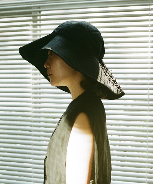 Bocodeco(ボコデコ)の「bocodeco Cottn Canvas Draw BIg Brim Hat (BD-BB107)(ハット・メンズ・ブラック/ベージュ・FREE)」の2枚目の写真
