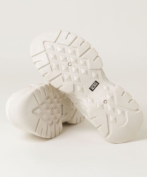 Figments（フィグメンツ）の「プラットフォームスニーカー（スニーカー・レディース・ブラック/オフホワイト・SMALL/MEDIUM）」の11枚目の写真