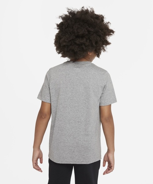 NIKE（ナイキ）の「ナイキ スポーツウェア ジュニア Tシャツ / Nike Sportswear Big Kids' T-Shirt<XS-XL 展開>（Tシャツ/カットソー・キッズ・ブラック/ブルー系その他2/グレー系その他/グレイッシュブルー/ブルー系その他/エメラルド/グリーン系その他/ホワイト・S/M/L/XL/XS/130/160/140/150/170）」の11枚目の写真