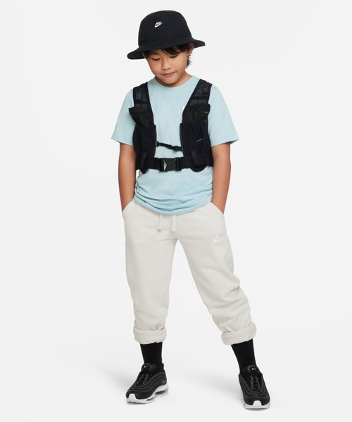 NIKE（ナイキ）の「ナイキ スポーツウェア ジュニア Tシャツ / Nike Sportswear Big Kids' T-Shirt<XS-XL 展開>（Tシャツ/カットソー・キッズ・ブラック/ブルー系その他2/グレー系その他/グレイッシュブルー/ブルー系その他/エメラルド/グリーン系その他/ホワイト・S/M/L/XL/XS/130/160/140/150/170）」の12枚目の写真