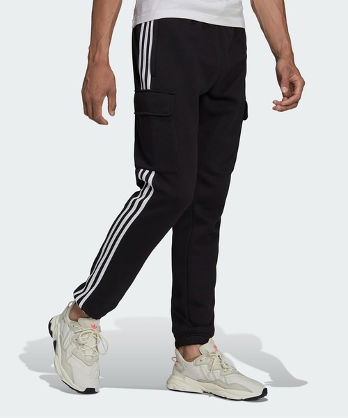 adidas（アディダス）の「アディカラー クラシックス スリー