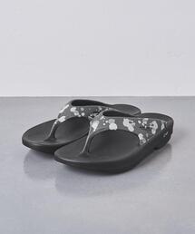 OOFOS | 【別注】＜OOFOS＞Original SPR サンダルWOMEN’S(サンダル)