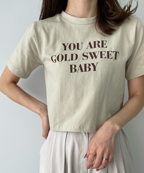LE MORE(リモア)の「チビレタリングTEE(Tシャツ/カットソー・レディース・ホワイト/ベージュ/グレー・FREE)」の1枚目の写真