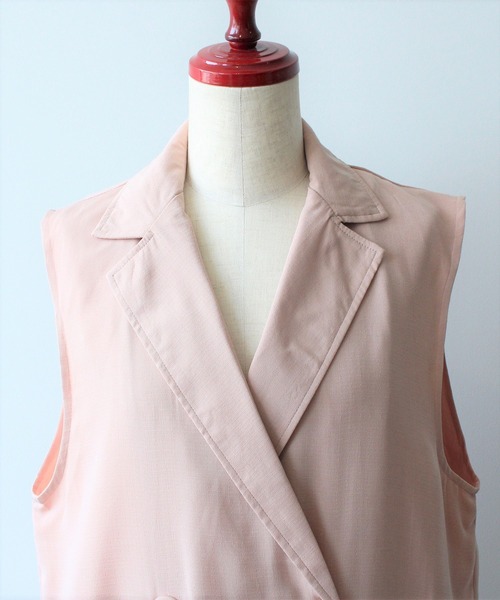 toucher du brise(トゥシェドブリーズ)の「【yuririnコラボ】フレンチスリーブテーラード ベスト(ベスト・レディース・ブラック/ピンク/ベージュ・S/M)」の10枚目の写真