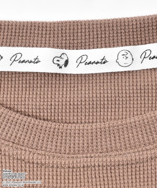 POPPINS(ポピンズ)の「【PEANUTS(ピーナッツ)】スヌーピー&ルーシー/バックプリントワッフルTシャツ A(POPPINS)(Tシャツ/カットソー・レディース・ブラウン/ホワイト・FREE)」の6枚目の写真