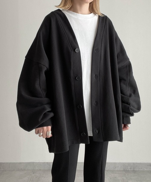 y/m by MIHO（イムバイミホ）の「Vネック裏毛ビッグカーデ