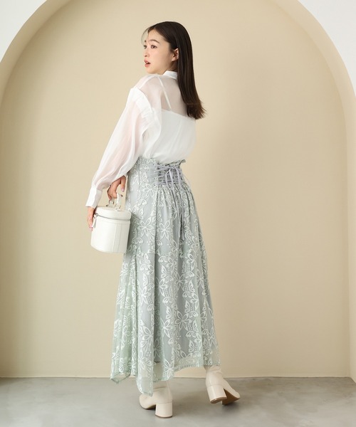 one after another NICE CLAUP（ワンアフターアナザーナイスクラップ）の「ポーチ付バニティーショルダー（ショルダーバッグ・レディース・ダークブラウン/アイボリー・FREE）」の4枚目の写真