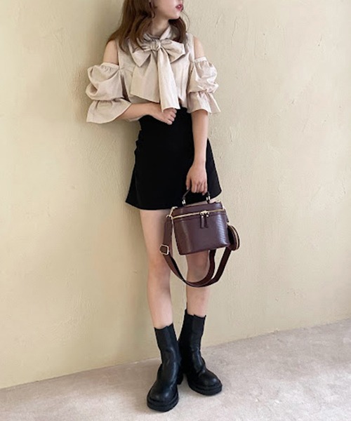 one after another NICE CLAUP（ワンアフターアナザーナイスクラップ）の「ポーチ付バニティーショルダー（ショルダーバッグ・レディース・ダークブラウン/アイボリー・FREE）」の15枚目の写真