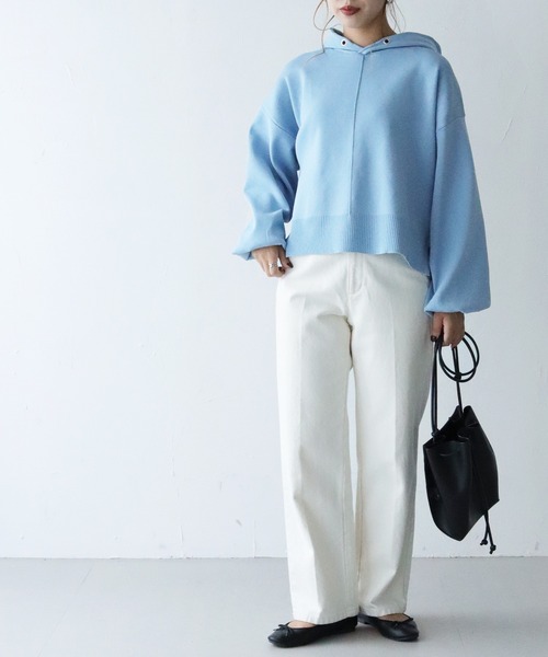 HER CLOSET（ハークローゼット）の「【shemoshelly】【WEB限定】ダンボールニットフーディーパーカー（パーカー・レディース・チャコールグレー/ライトグレー/ライトブルー/ブラック/ダークブラウン/グリーン/グレイッシュベージュ/テラコッタ・M）」の16枚目の写真