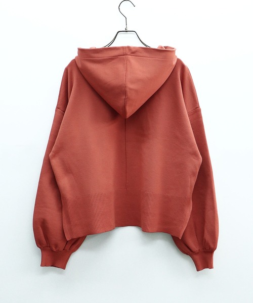 HER CLOSET（ハークローゼット）の「【shemoshelly】【WEB限定】ダンボールニットフーディーパーカー（パーカー・レディース・チャコールグレー/ライトグレー/ライトブルー/ブラック/ダークブラウン/グリーン/グレイッシュベージュ/テラコッタ・M）」の21枚目の写真