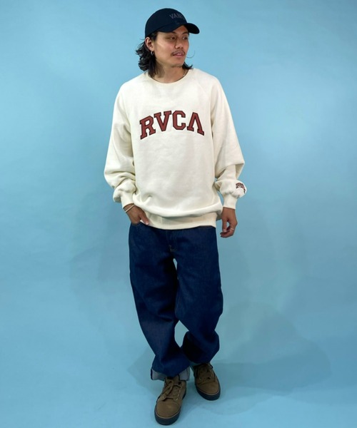 RVCA(ルーカ)の「RVCA/ルーカ オーバーサイズ カレッジロゴ トレーナー/クルーネック スウェット BC042-034(スウェット・メンズ・ホワイト/ブラック/ベージュ・S/M/L/XL)」の13枚目の写真