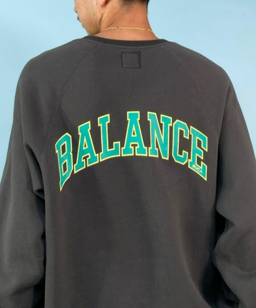 RVCA(ルーカ)の「RVCA/ルーカ オーバーサイズ カレッジロゴ トレーナー/クルーネック スウェット BC042-034(スウェット・メンズ・ホワイト/ブラック/ベージュ・S/M/L/XL)」の18枚目の写真