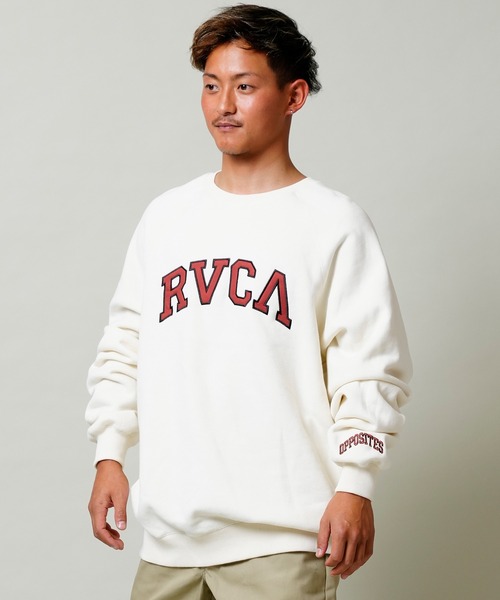 RVCA(ルーカ)の「RVCA/ルーカ オーバーサイズ カレッジロゴ トレーナー/クルーネック スウェット BC042-034(スウェット・メンズ・ホワイト/ブラック/ベージュ・S/M/L/XL)」の5枚目の写真