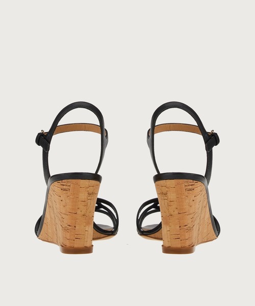 FERRAGAMO(フェラガモ)の「サンダル(サンダル・レディース・ブラック・6/6.5/7/7.5/5.5)」の3枚目の写真