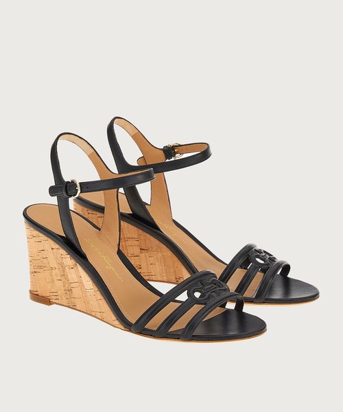 FERRAGAMO(フェラガモ)の「サンダル(サンダル・レディース・ブラック・6/6.5/7/7.5/5.5)」の4枚目の写真