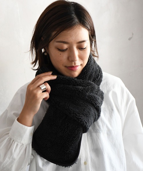 Johnbull（ジョンブル）の「フリースマフラー（マフラー・メンズ・チャコールグレー/ブラック/ピンク/ナチュラル・FREE）」の3枚目の写真