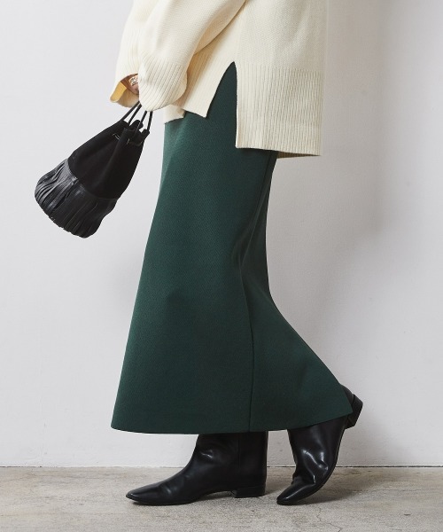 CHIC STYLE(シックスタイル)の「ニットロングタイトスカート <大きいサイズ有>シックスタイル(スカート・レディース・グリーン/ブラック/オフホワイト/サンドベージュ・4L/8L/M/3L/6L/5L/L/LL)」の15枚目の写真