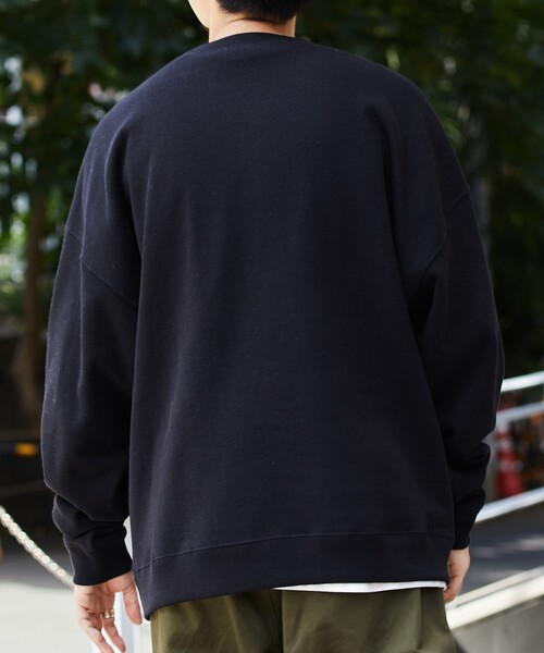FREAK'S STORE（フリークスストア）の「WEB限定 12oz ヘビーウェイト ビッグシルエット クルーネックスウェット/リンガースウェット（スウェット・メンズ・ブラック/ブラック系その他/アッシュグレー/グレー系その他/ナチュラル/グレイッシュベージュ/ダークグリーン/ネイビー/グレイッシュブルー/イエロー・SMALL/MEDIUM/LARGE/X-LARGE）」の20枚目の写真