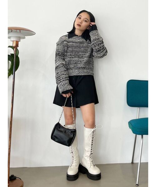 EMODA(エモダ)の「ラウンドレースアップブーツ(ブーツ・レディース・ブラック/アイボリー・SMALL/MEDIUM/LARGE)」の14枚目の写真