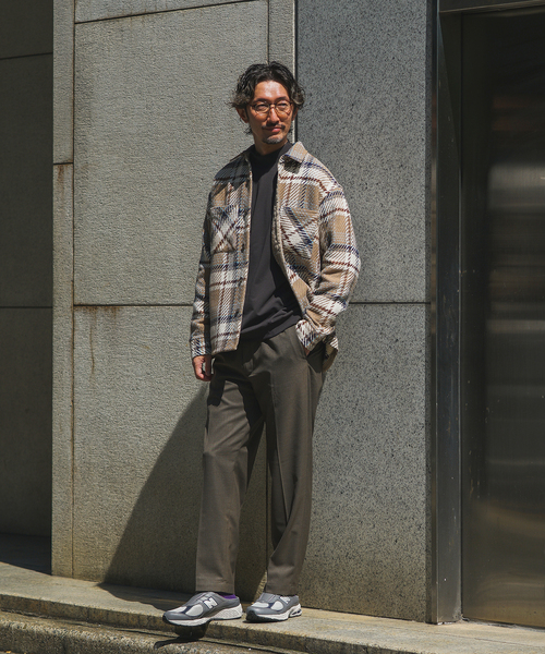 EDIFICE（エディフィス）の「"E"TROUSERS（E-3） ツイル テーパード イージーパンツ（スラックス・メンズ・ブラック/ベージュ/カーキ・SMALL/MEDIUM/LARGE）」の4枚目の写真