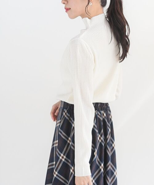 rps(アールピーエス)の「ボトルネックリブニットプルオーバー(ニット/セーター・レディース・ブラック/ベージュ/アイボリー/パープル/オフホワイト/ミント/杢グレー・L/M)」の21枚目の写真