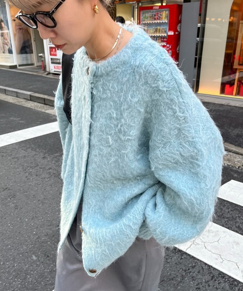 feepur（フェピュール）の「【ハンドウォッシャブル】ウール混起毛オーバーサイズカーディガン（カーディガン/ボレロ・レディース・ピンク/オフホワイト/ブルー/イエロー/グレー系その他/ブラック/チャコールグレー・MEDIUM）」の13枚目の写真