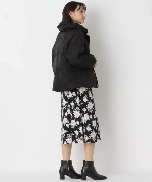 ローラアシュレイ　13号　ダウンコート　フレア　Aライン　女優襟　ブラック ローラアシュレイ 13号 ダウンコート フレア Aライン 女優襟 ブラック