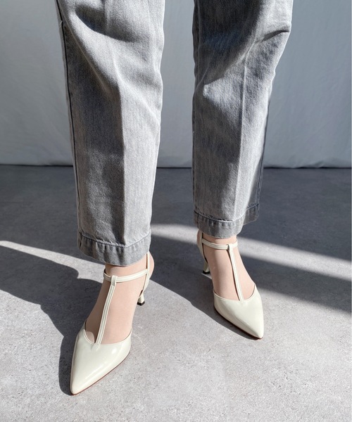Tストラップ バックバンドパンプス (7.0cmヒール)