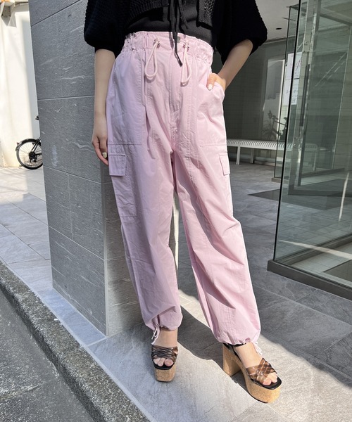 one way（ワンウェイ）の「カーゴポケットパンツ（カーゴパンツ・レディース・ダークグリーン/ピンク/ブラック/ホワイト・FREE）」の4枚目の写真