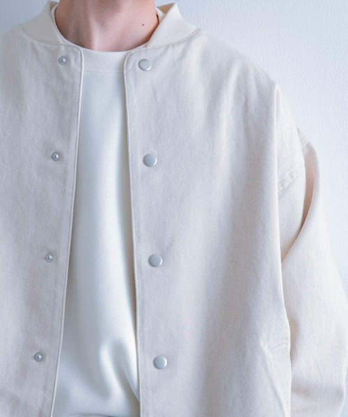 ITEMS URBANRESEARCH（アイテムズ アーバンリサーチ）の「ドットボタン デニムMA-1（ブルゾン・メンズ・アイボリー/ライトブルー/ネイビー・MEDIUM/LARGE）」の5枚目の写真