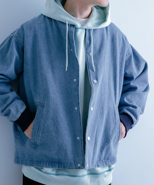 ITEMS URBANRESEARCH（アイテムズ アーバンリサーチ）の「ドットボタン デニムMA-1（ブルゾン・メンズ・アイボリー/ライトブルー/ネイビー・MEDIUM/LARGE）」の18枚目の写真