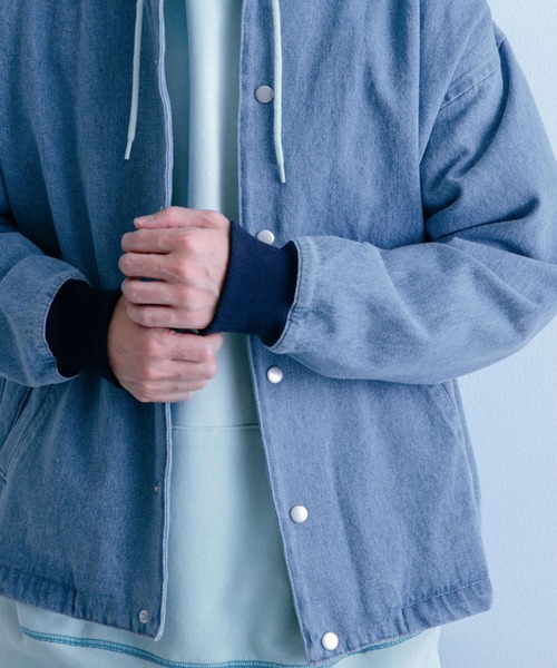 ITEMS URBANRESEARCH（アイテムズ アーバンリサーチ）の「ドットボタン デニムMA-1（ブルゾン・メンズ・アイボリー/ライトブルー/ネイビー・MEDIUM/LARGE）」の21枚目の写真