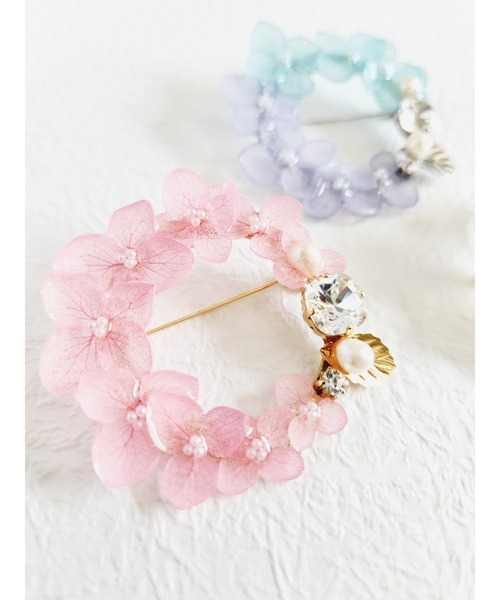 tone（トーン）の「【Tresor】紫陽花 クリスタル　ブローチ(MA)（ブローチ/コサージュ・レディース・ホワイト/ピンク/ブルー/パープル/ネイビー・FREE）」の20枚目の写真