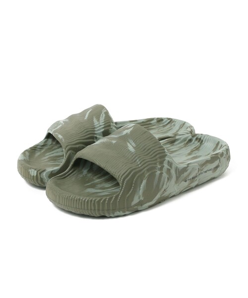 adidas（アディダス）の「adidas / ADILETTE 22 SLIDES（サンダル・メンズ・カーキ/ホワイト/オリーブ/ベージュ・28.5cm/26.5cm/25.5cm/27.5cm）」の3枚目の写真