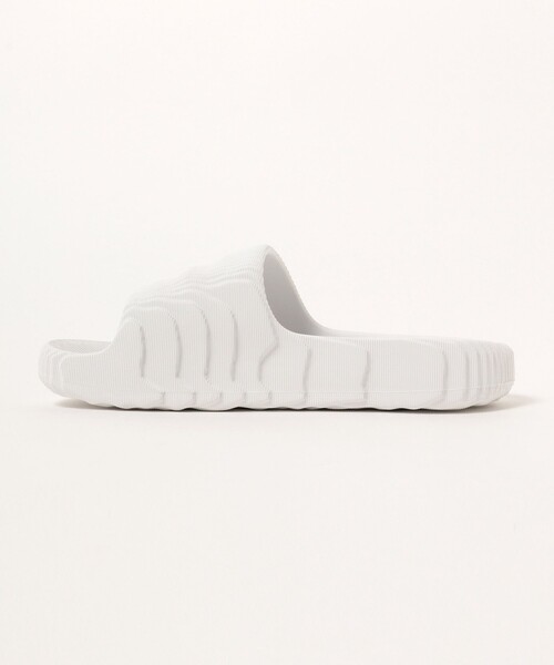 adidas（アディダス）の「adidas / ADILETTE 22 SLIDES（サンダル・メンズ・カーキ/ホワイト/オリーブ/ベージュ・28.5cm/26.5cm/25.5cm/27.5cm）」の6枚目の写真