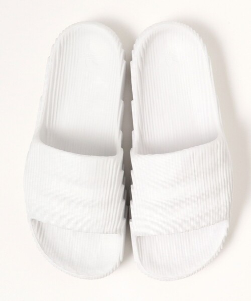 adidas（アディダス）の「adidas / ADILETTE 22 SLIDES（サンダル・メンズ・カーキ/ホワイト/オリーブ/ベージュ・28.5cm/26.5cm/25.5cm/27.5cm）」の8枚目の写真