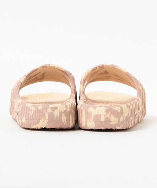 adidas（アディダス）の「adidas / ADILETTE 22 SLIDES（サンダル・メンズ・カーキ/ホワイト/オリーブ/ベージュ・28.5cm/26.5cm/25.5cm/27.5cm）」の19枚目の写真