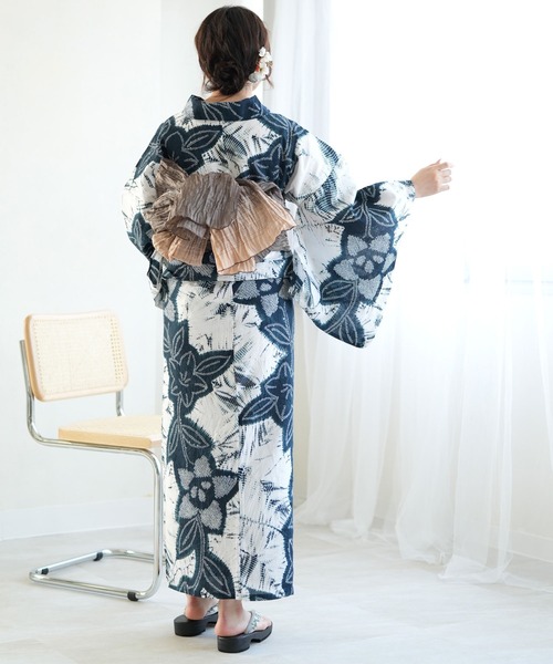 utatane（ウタタネ）の「有松絞り浴衣3点セット ブルーグリーンの桔梗