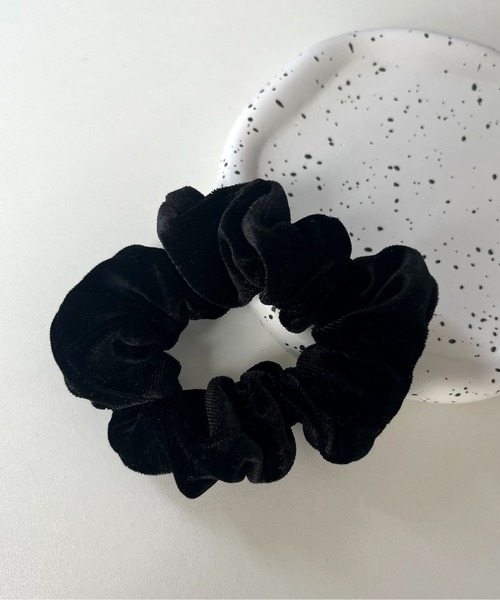 prose verse（プロズヴェール）の「ベロアリボンヘアゴム（シュシュ・レディース・ブラック・ﾌﾘ-）」の2枚目の写真